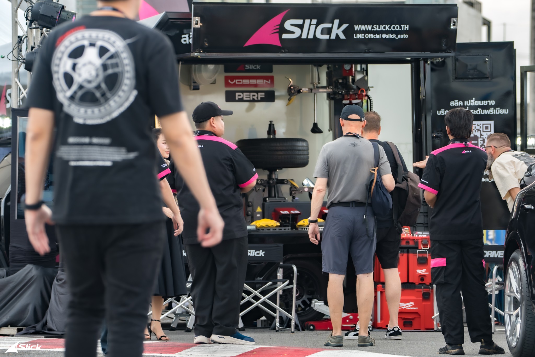 บรรยากาศภายในงาน Das Treffen ครั้งที่ 10 (Das Treffen TH) ทีมงาน Slick ขอขอบคุณทุกท่านที่แวะเยี่ยมชมบูธของเรา