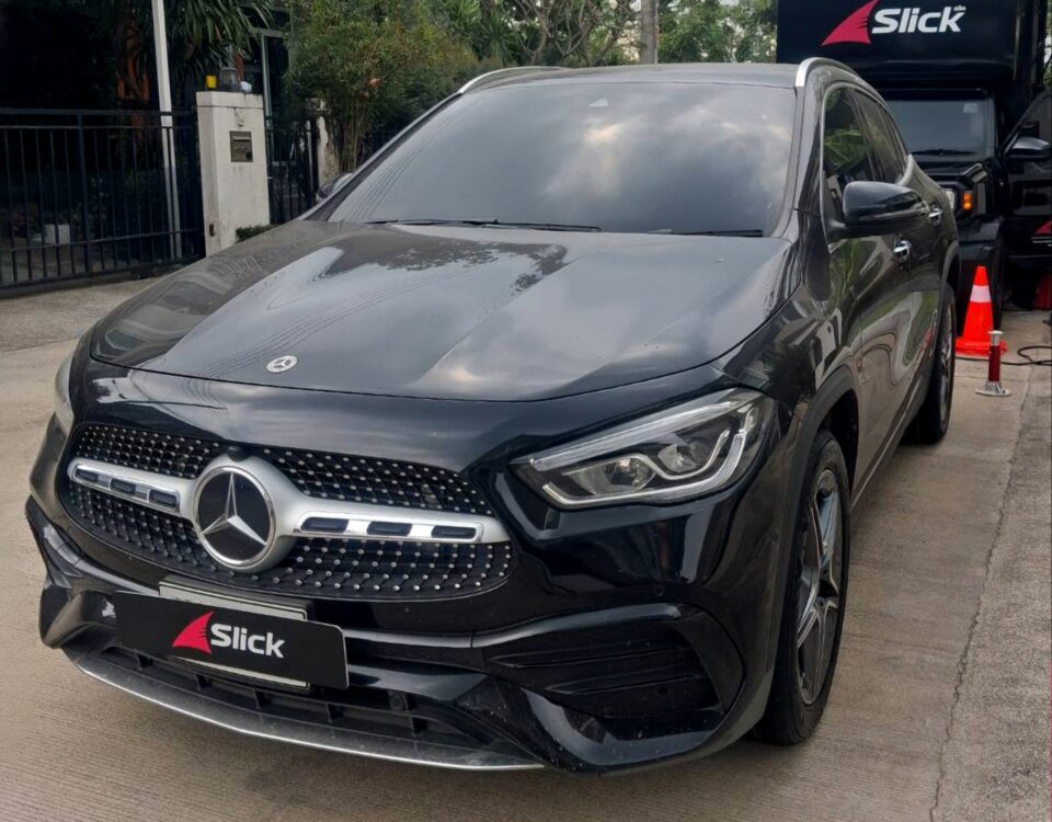 GLA เปลี่ยนยางนอกสถานที่ KUMHO รุ่น ECSTA PS71 ขนาด 235/50 R19