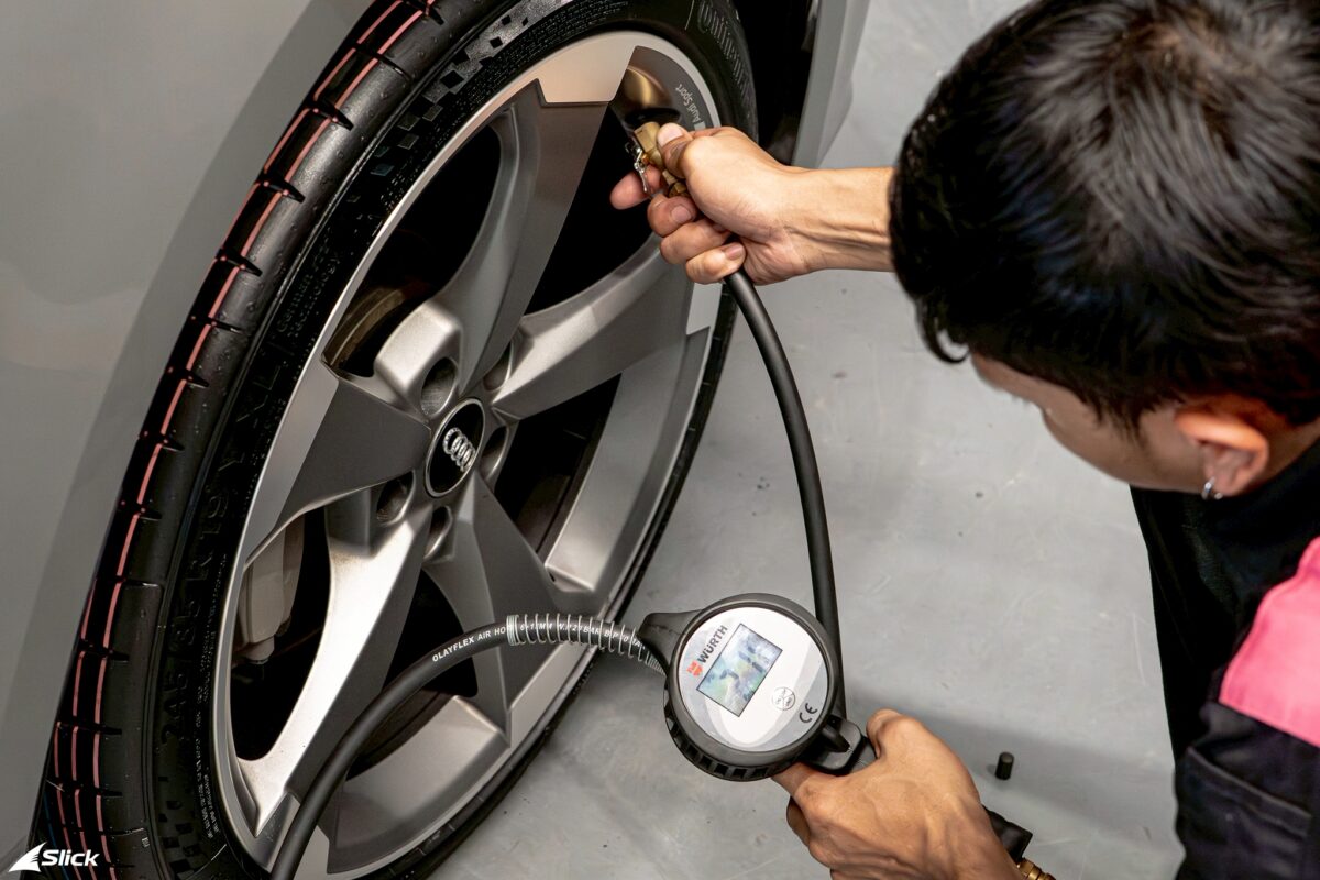 Audi A4 ยาง Continental MaxContact MC7