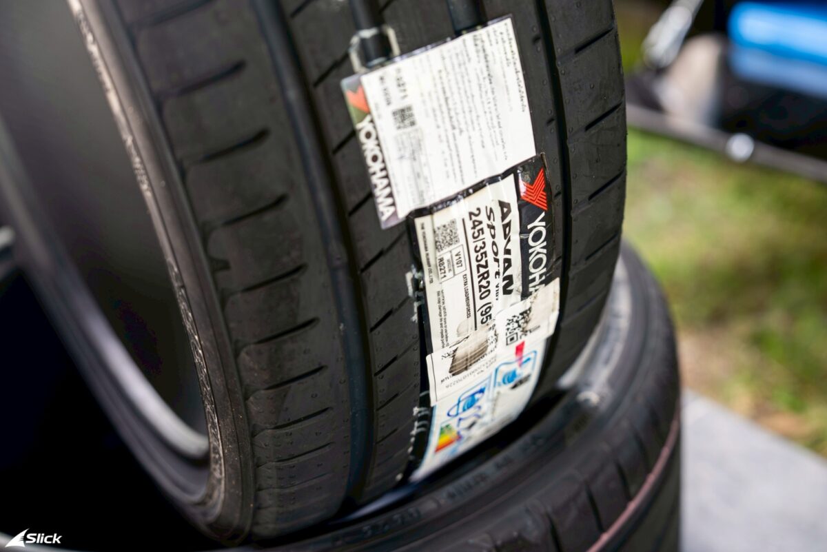BMW G30 Yokohama ADVAN Sport V107 52