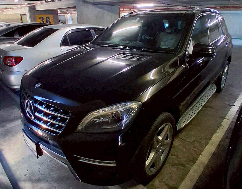 Benz ML250 Bridgestone Potenza Sport MO1 265 45 R20 01