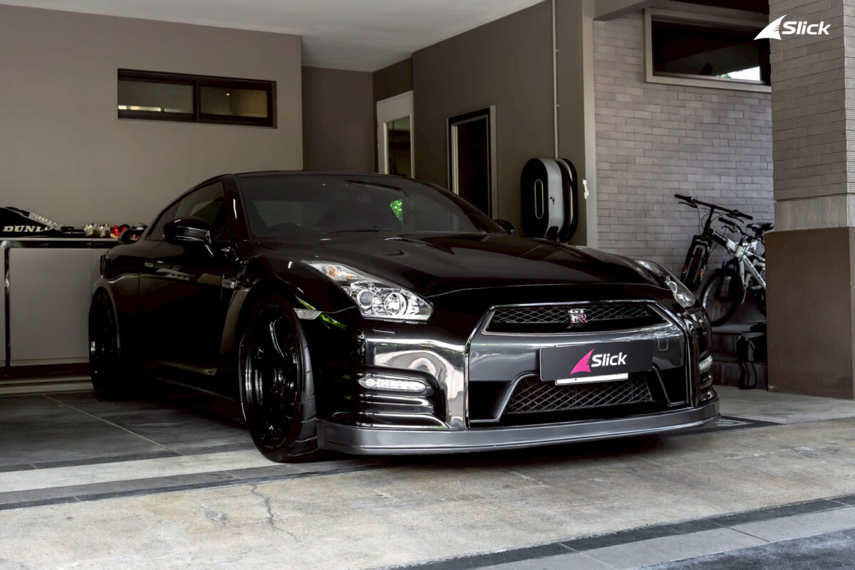 เปลี่ยนยาง Nissan GT-R R35 ถึงที่