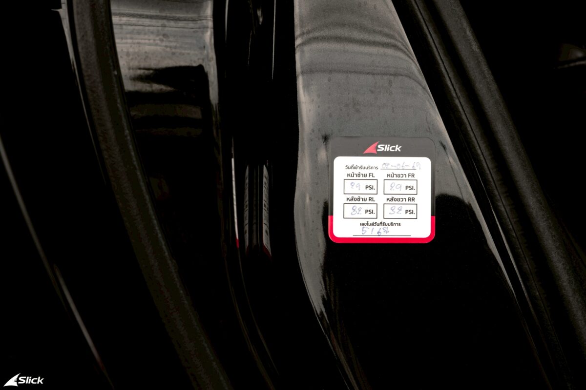 McLaren 570S Michelin Pilot Sport 4S 77