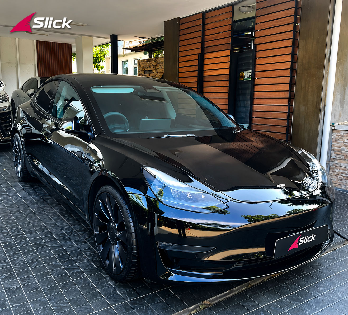 ยาง Tesla รุ่นไหนดี