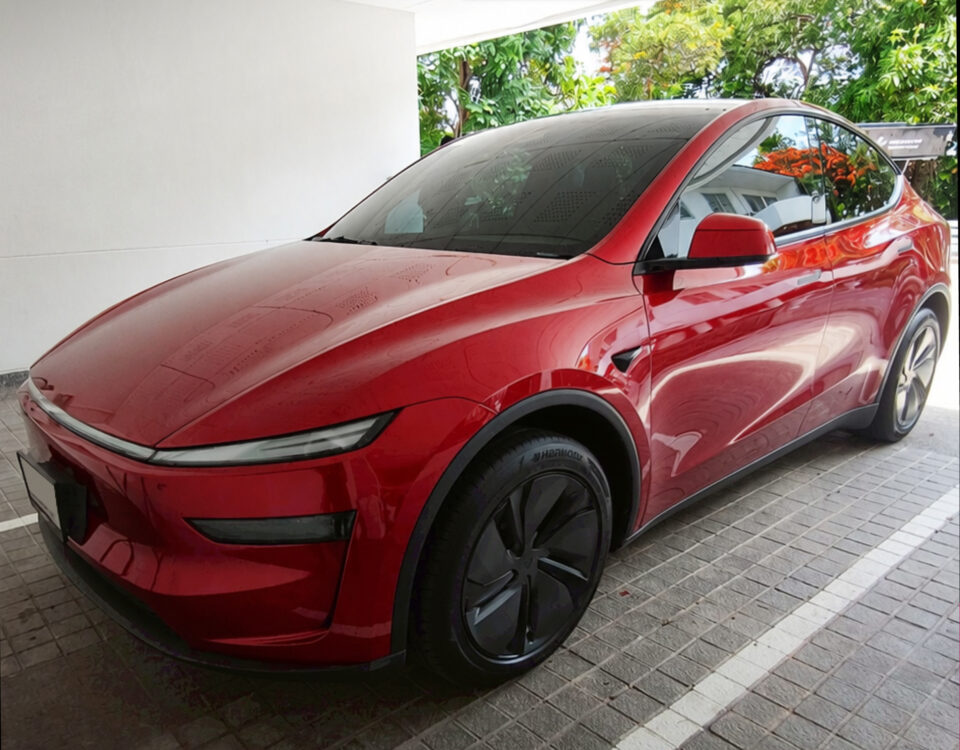 Slick Tesla Model Y Hankook Ventus S1 Evo3 EV Mark Tesla 255 45 R19 01