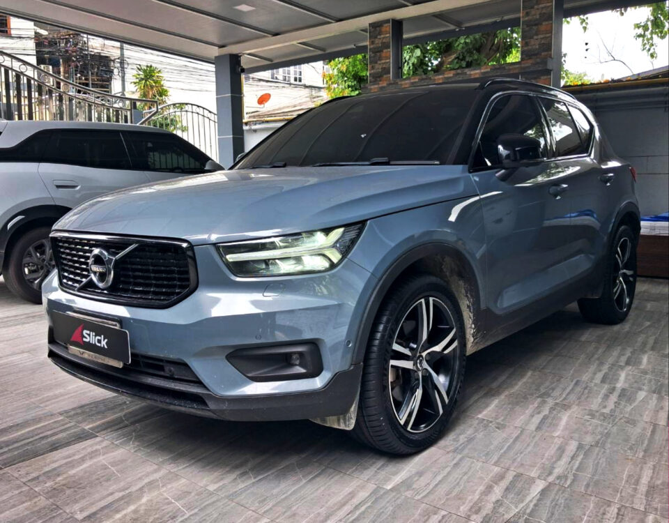 Slick volvo xc40 Michelin Pilot Sport 4 SUV FRV 235 50 R19 01