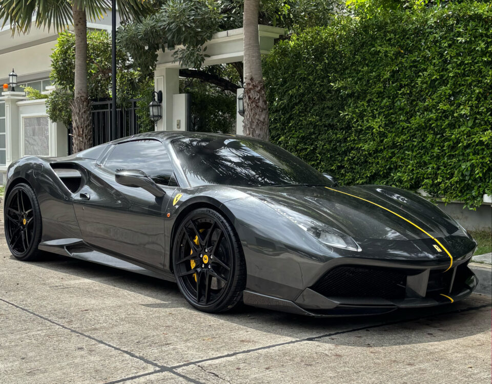 Ferrari 488 Michelin Pilot Sport 4S 01