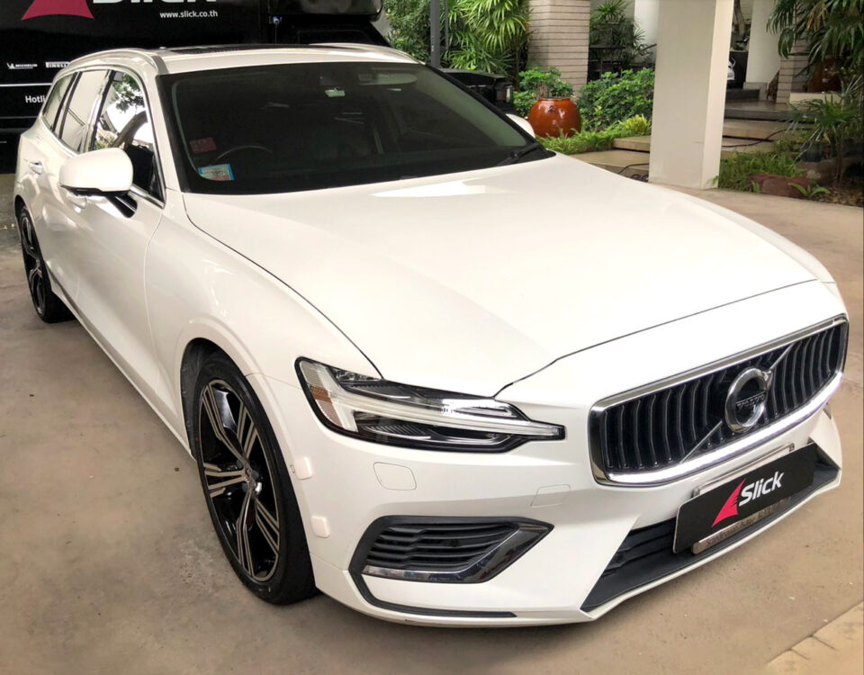 Slick Volvo V60 T8 Yokohama ADVAN dB V553 235 40 R19 01