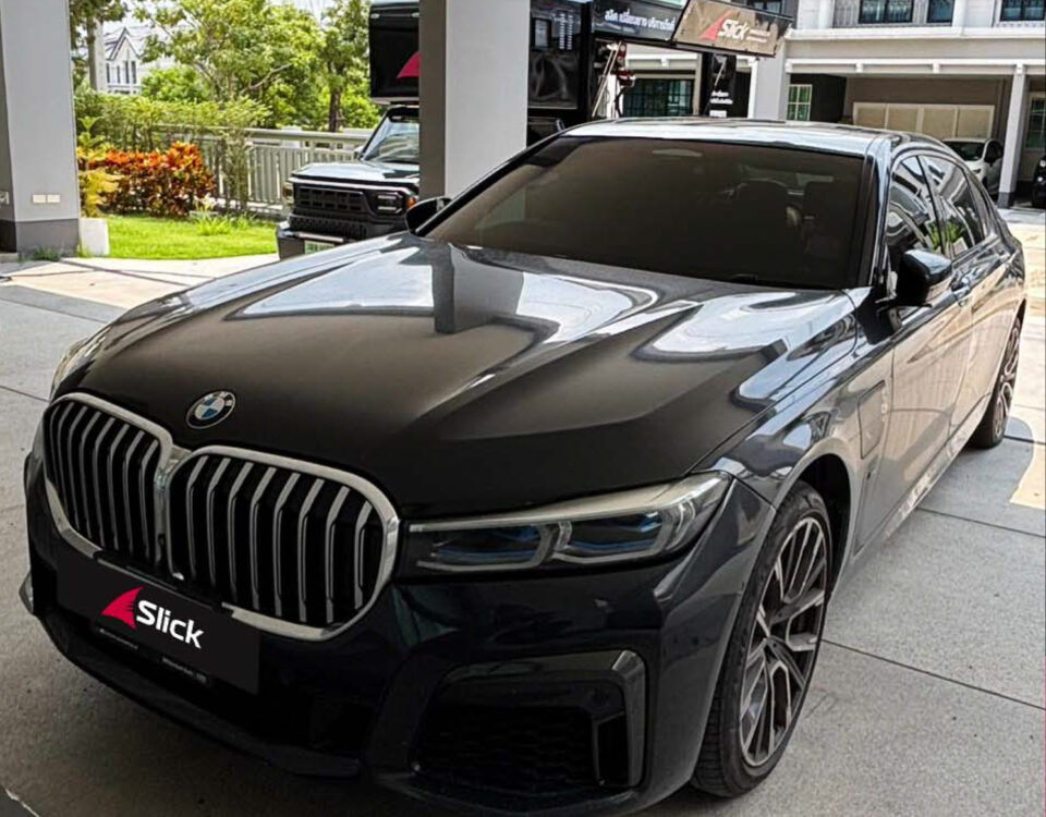 BMW Series 7 01